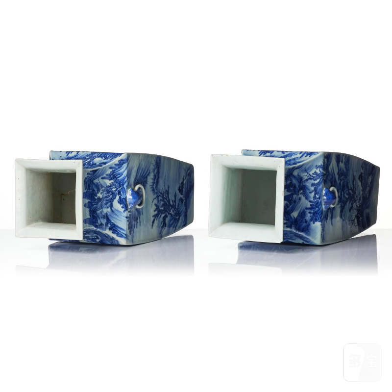 A pair of blue and white 'landscape' vases, - 图6